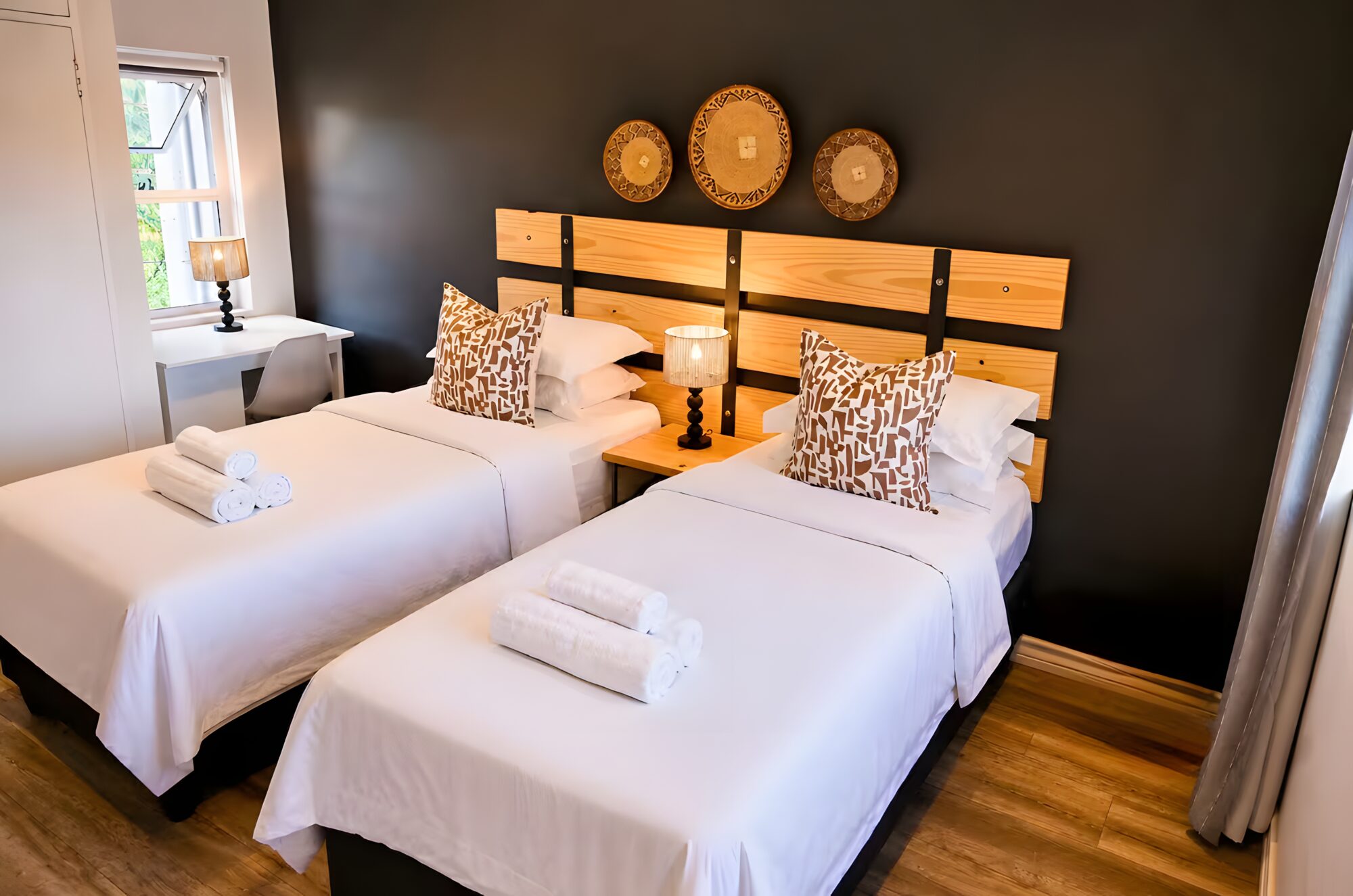 Twin bedroom